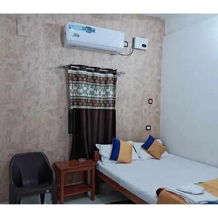 Hotel Modern Palace, Muzaffarpur Exterior photo